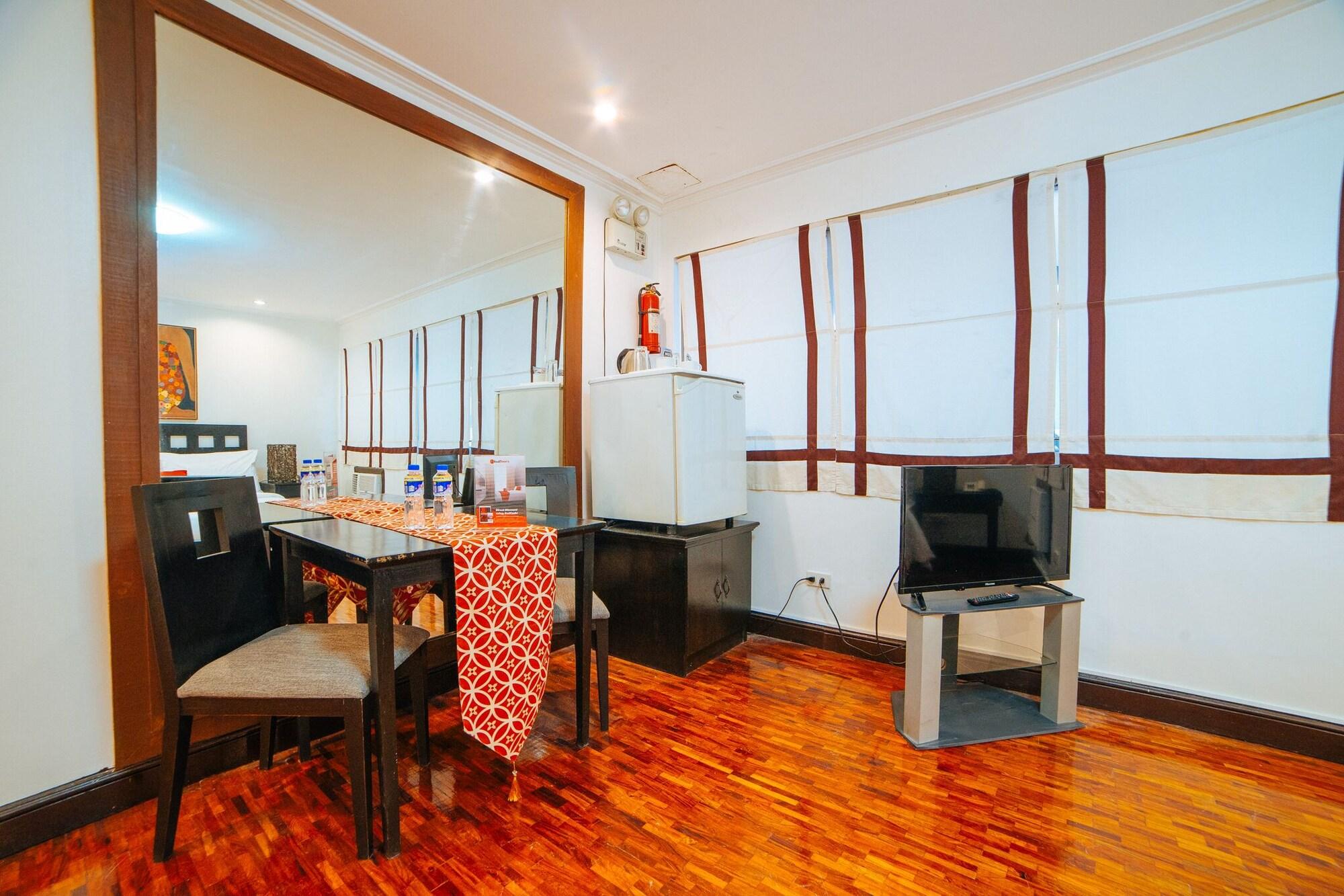 Reddoorz Premium Near Greenbelt Makati - Vaccinated Staff Makati City Exterior photo