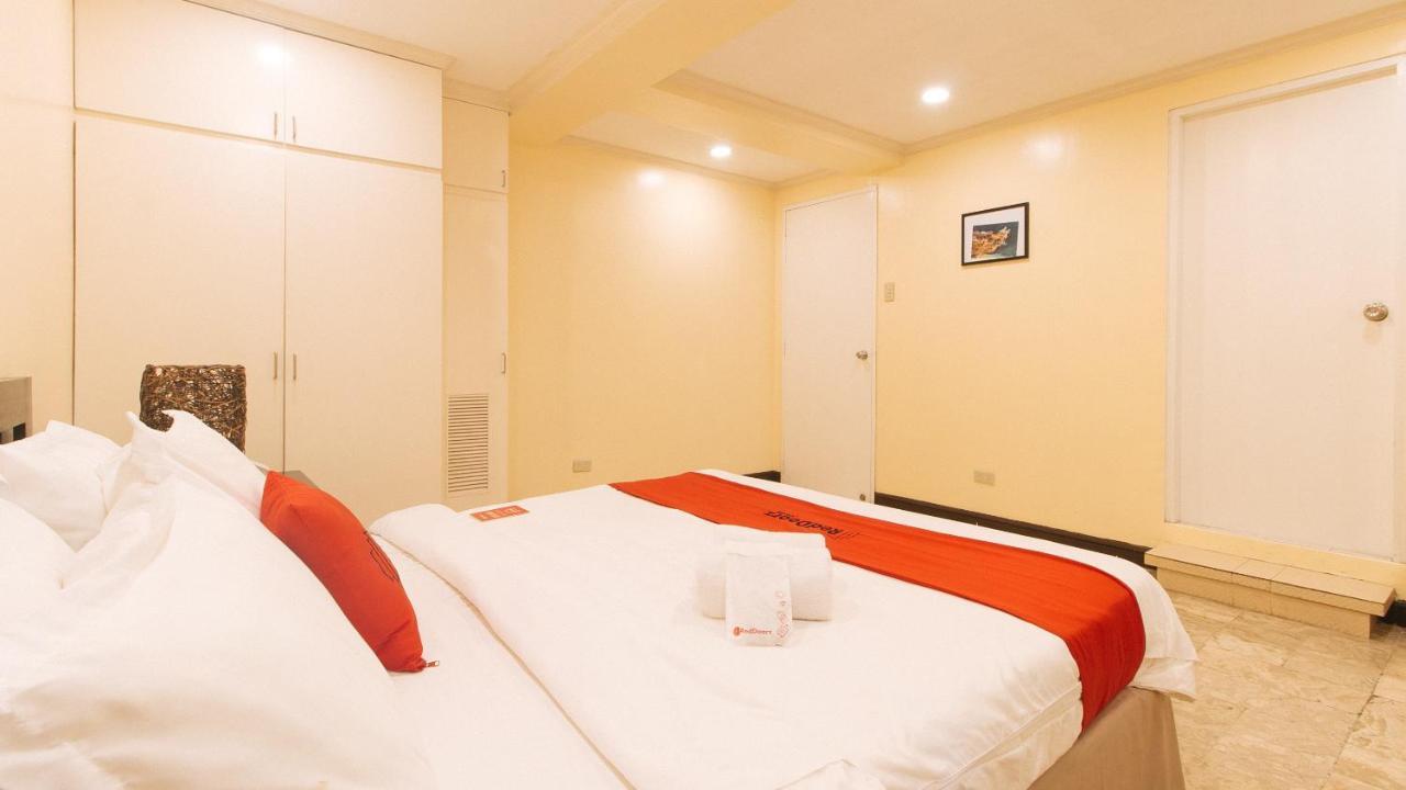 Reddoorz Premium Near Greenbelt Makati - Vaccinated Staff Makati City Exterior photo